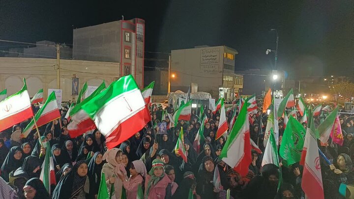 تصاویر/سی و پنجمین گردهمایی مردم شریف شهر مامونیه در میدان امام حسین علیه‌السلام