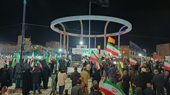 تصاویر/سی و پنجمین گردهمایی مردم شریف شهر مامونیه در میدان امام حسین علیه‌السلام
