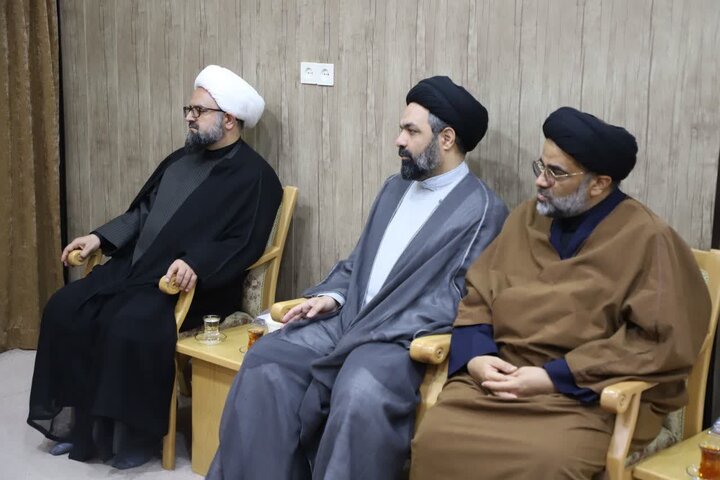 تصاویر/ دیدار مدیران  مدارس علمیه خواهران و برادران  زاهدان با نماینده ولی‌فقیه در سیستان و بلوچستان