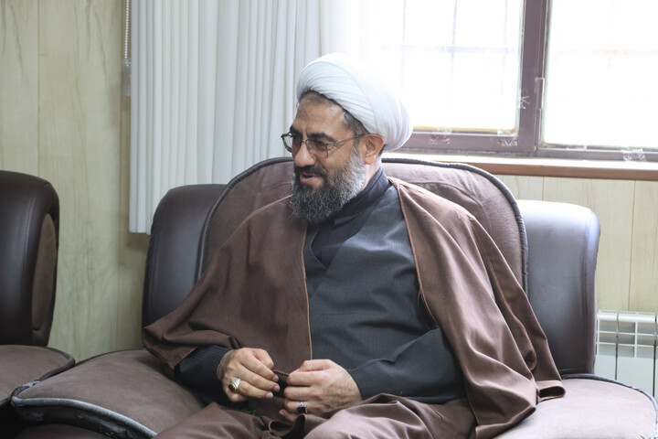 بازدید امام جمعه همدان از انبارهای سازمان جمع‌آوری و فروش اموال تملیکی استان