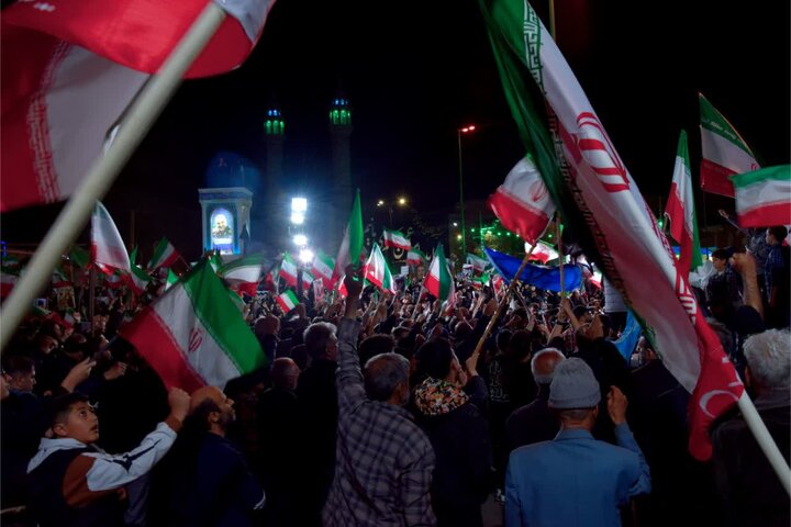 سی و ششمین شب از موج پرشور مردمی دارالشهدای آران وبیدگل