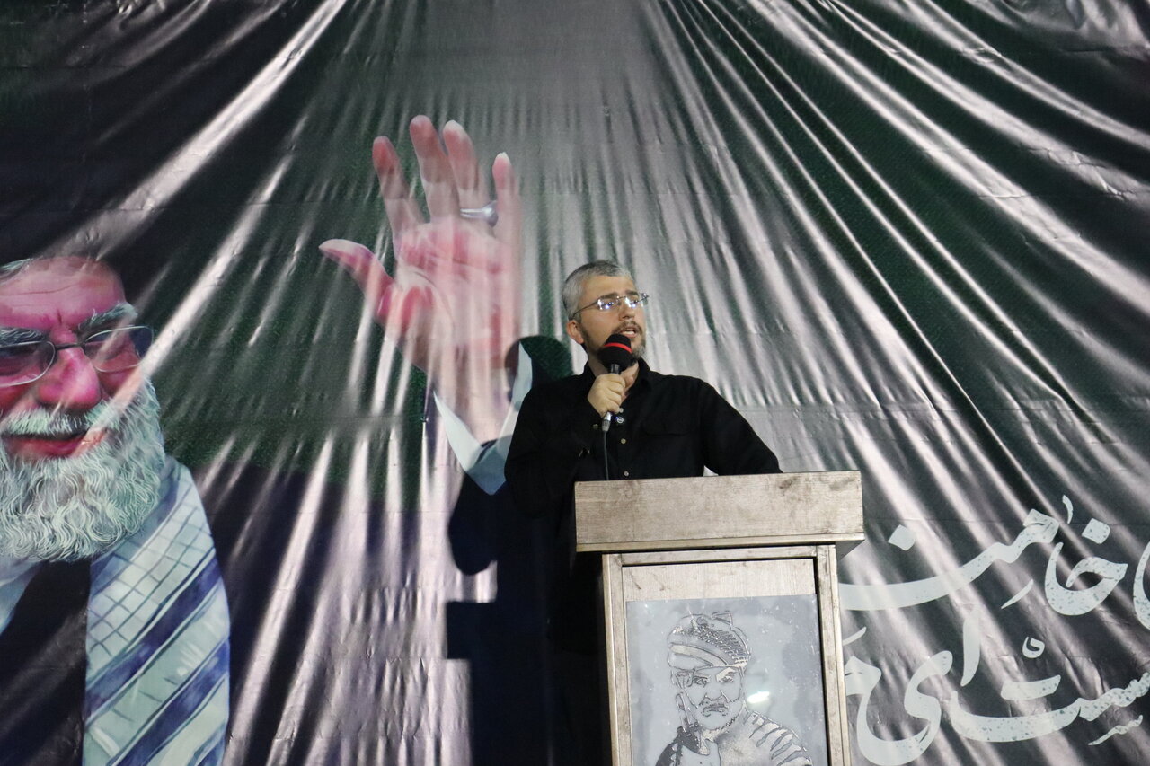 بستن تنگه هرمز، از شاهکارهای شهید سردار تنگسیری علیه مستکبران جهان بود/ نام شهید سردار تنگسیری در بستن تنگه هرمز، بر تارک تاریخ دُراَخشانی خواهد کرد