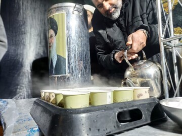 خدمت‌رسانی مواکب به زائران حرم بانوی کرامت تا پایان جنگ