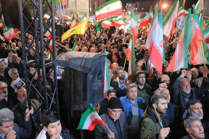 تصاویر/ خیابان‌های قرچک در شب سی و ششم
