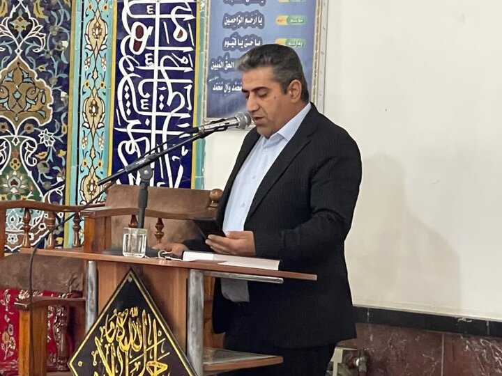 تصاویر / حضور حجت الاسلام و المسلمین حسینی، امام جمعه نوشهر در مجلس ختم فرزند شهید کریمی