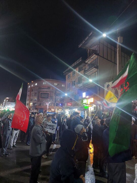 تجمع مردمی در شهر قهرمان پرور مرزن آباد