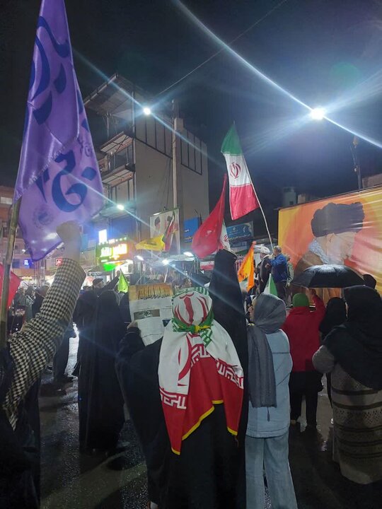 تجمع مردمی در شهر قهرمان پرور مرزن آباد