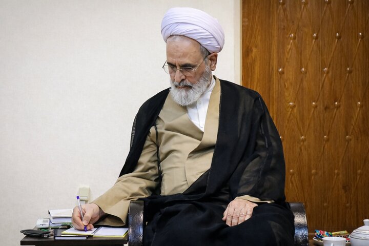 سربراہ حوزہ علمیہ ایران؛ علماء “جہادِ تبیین” کے ذریعے دشمن کی سازشیں ناکام بنائیں
