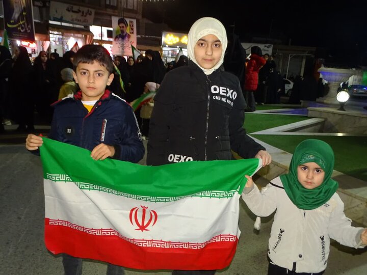 تصاویر/ اجتماع بزرگ مردمی در حمایت از ایران اسلامی  و تجدید بیعت با رهبر معظم انقلاب در شهرستان چهاربرج