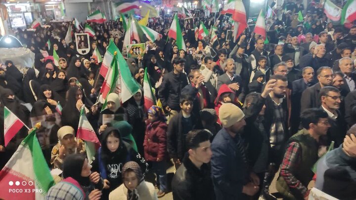 تصاویر/ اجتماع بزرگ مردمی در حمایت از ایران اسلامی  و تجدید بیعت با رهبر معظم انقلاب در شهرستان چهاربرج