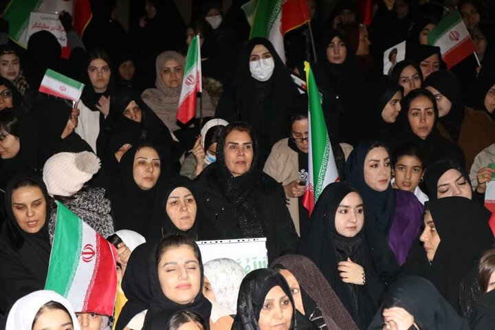 تصاویر/ تجمعات مردمی در ماکو در حمایت از نظام اسلامی
