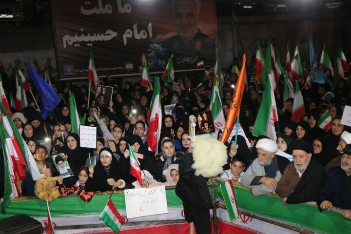 تصاویر/ تجمعات مردمی در ماکو در حمایت از نظام اسلامی