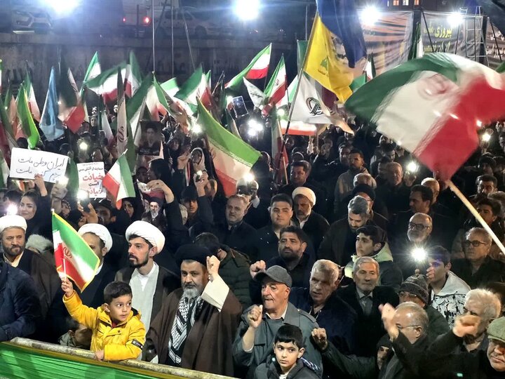 تصاویر/ تجمعات مردمی در ماکو در حمایت از نظام اسلامی
