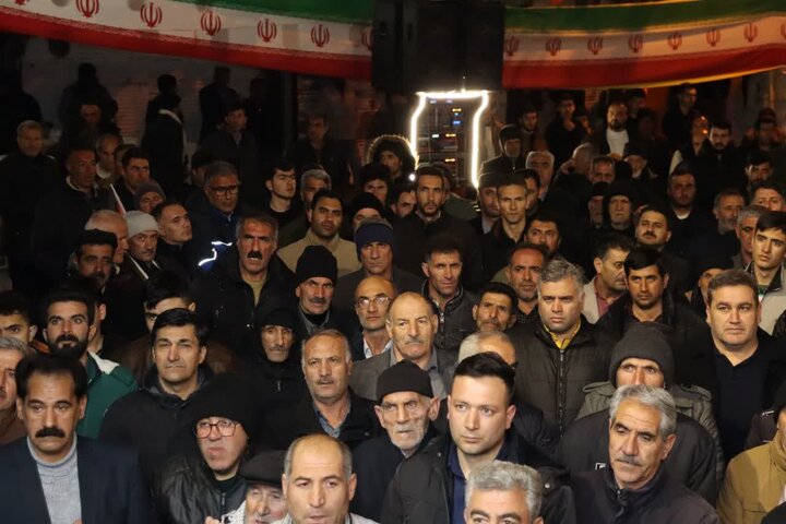 تصاویر/ تداوم حضور همیشگی، آگاهانه و منسجم مردم چالدران در حمایت از نظام اسلامی