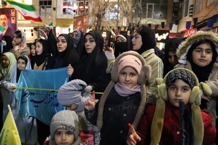 تصاویر/ تداوم حضور همیشگی، آگاهانه و منسجم مردم چالدران در حمایت از نظام اسلامی