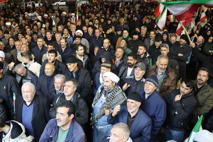 تصاویر/ تداوم حضور همیشگی، آگاهانه و منسجم مردم چالدران در حمایت از نظام اسلامی