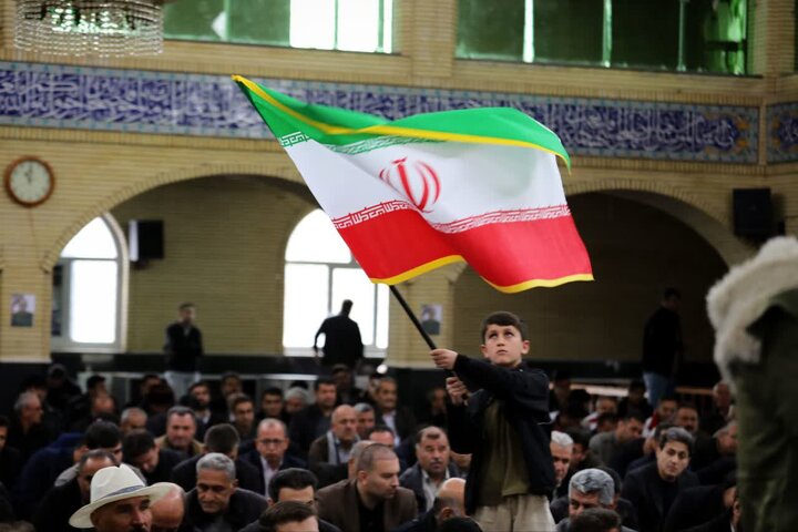 تصاویر/ مراسم بزرگداشت امام شهید امت اسلامی و شهدای گرانقدر جنگ رمضان در مسجد جامع شهر پیرانشهر