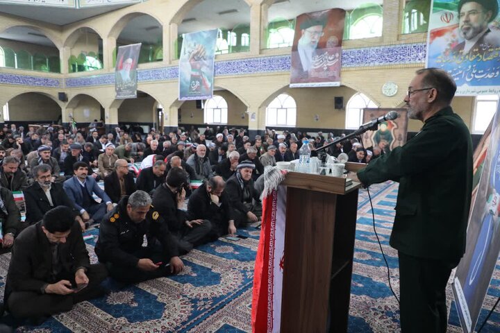 تصاویر/ مراسم بزرگداشت امام شهید امت اسلامی و شهدای گرانقدر جنگ رمضان در مسجد جامع شهر پیرانشهر