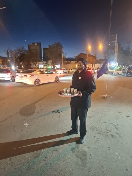 تصاویر/ استمرار فعالیت های موکب مدرسه علمیه امام خامنه ای ارومیه در جنگ رمضان