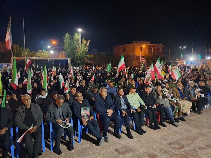 تجمع مردم بندر ریگ در حمایت از نظام
