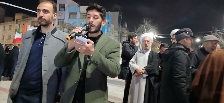 تصاویر / برپایی موکب حوزه علمیه خواهران استان آذربایجان شرقی در کنار حماسه آفرینی های مردم