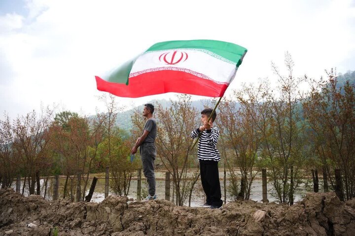 تصاویر/  تشییع پیکر شهید علی غلامی در روستای آلیان شهرستان فومن