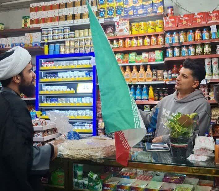 تصاویر/ فعالیت گروه جهادی تبلیغی «مسجد بعثت» در جنگ رمضان