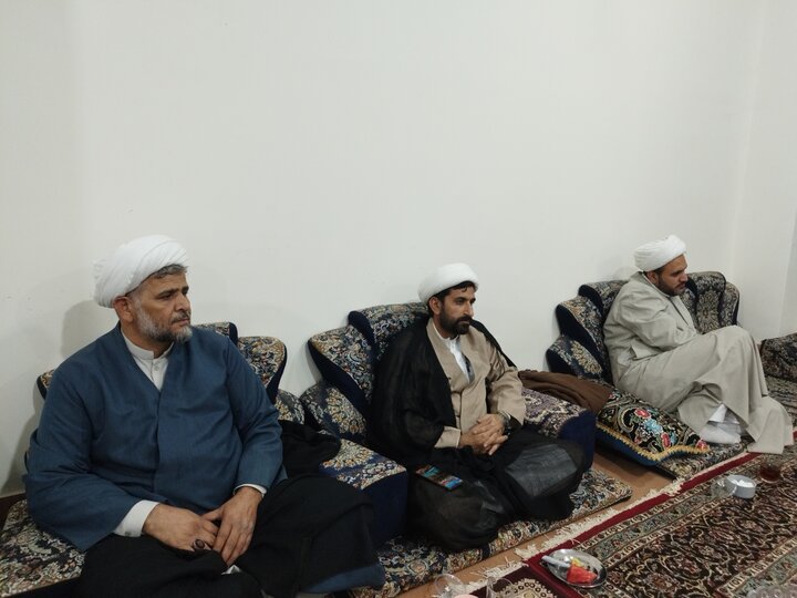 تصاویر/ دیدار مدیر حوزه علمیه سیستان و بلوچستان با اساتید و کادر مدارس شهرستان ایرانشهر