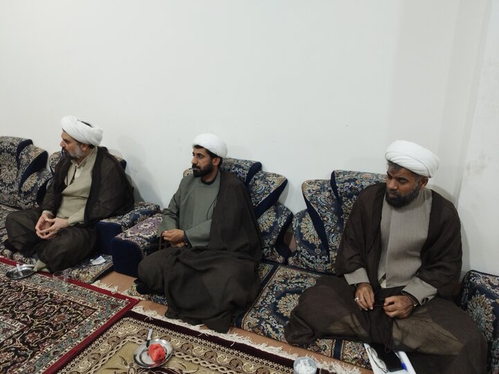 تصاویر/ دیدار مدیر حوزه علمیه سیستان و بلوچستان با اساتید و کادر مدارس شهرستان ایرانشهر