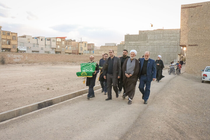 تصاویر/ تکریم نماینده مجلس و جمعی از مسئولین استان قم از خانواده شهدای جنگ تحمیلی سوم