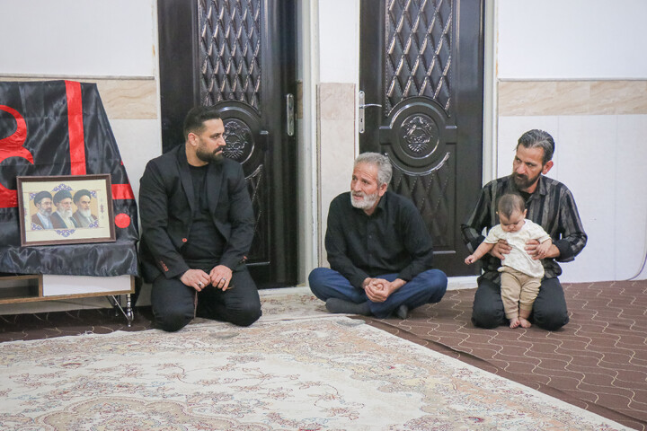 تصاویر/ تکریم نماینده مجلس و جمعی از مسئولین استان قم از خانواده شهدای جنگ تحمیلی سوم
