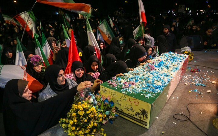 تصاویر/ اجتماع پرشور مردم تهران در میدان هفت تیر