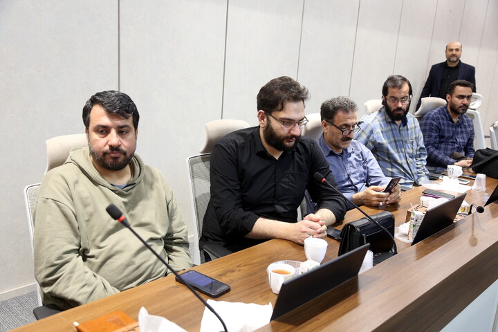 تصاویر/ نشست خبری ارائه نتایج پیمایش ملی ایرانیان در جنگ رمضان و معرفی فعالیت های رصدخانه اجتماعی دانشگاه قم