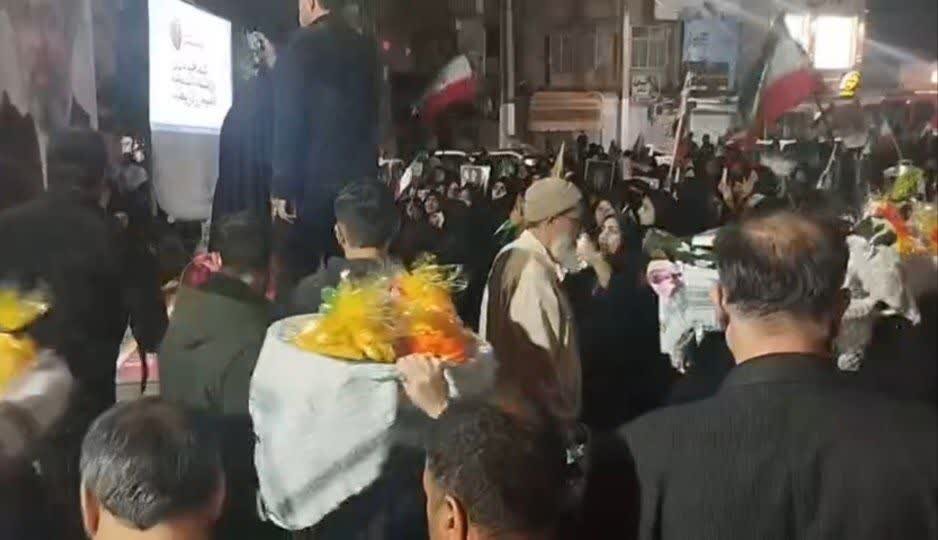 فیلم | گلوگاه و نمایش مادرانه برای شهدا، در شامگاه شانزدهم فروردین