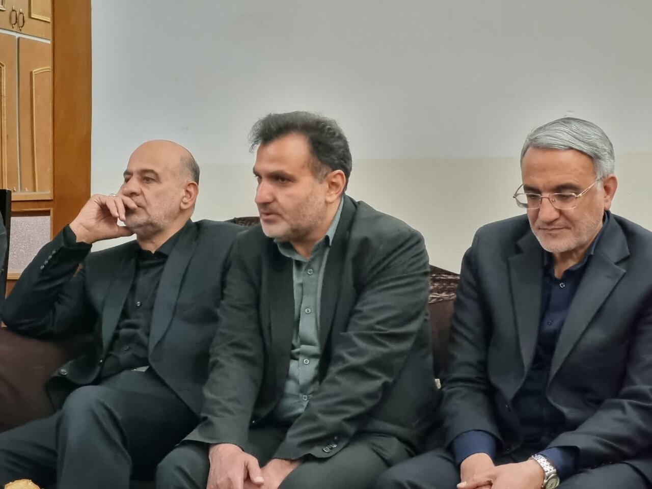 دیدار فرماندار کاشان و مسئولان با دو جانباز جنگ تحمیلی +تصاویر