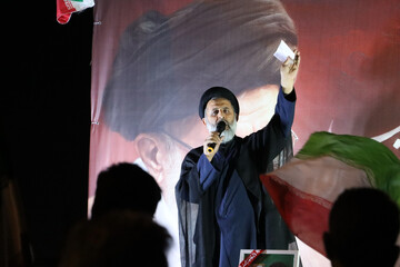 تصاویر/ اجتماعات مردمی کوی طلاب اهواز همزمان با چهل امام شهید قائد