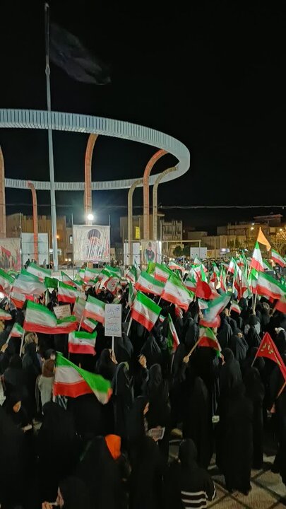 تصاویر/سی و هفتمین شب حضور پرشور مردم ولایتمدار مامونیه در تجدید بیعت با آرمان‌های انقلاب
