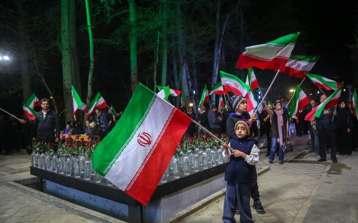 تصاویر/ یادمان شهدای دانش‌آموز میناب در تهران