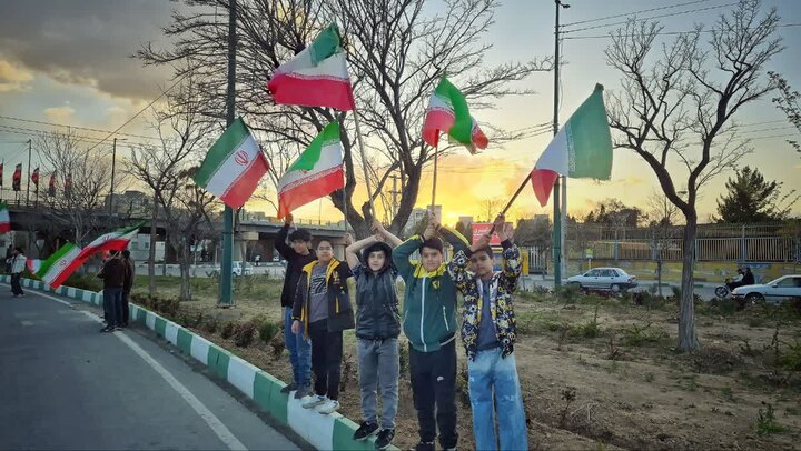 تصاویر/اولین روز از اجتماع پرچم گردانی به نیابت از رهبر شهید انقلاب در اراک