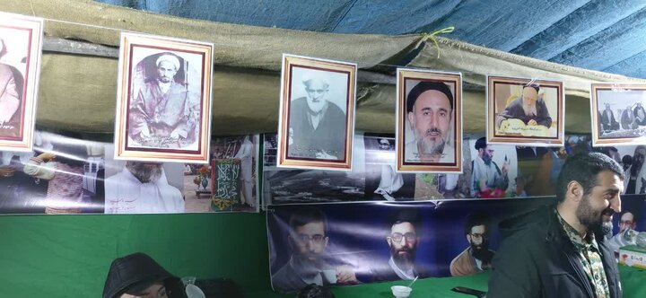تصاویر / خدمت رسانی موکب شهدای روحانی شهرستان آمل به شرکت کنندگان در تجمعات شبانه