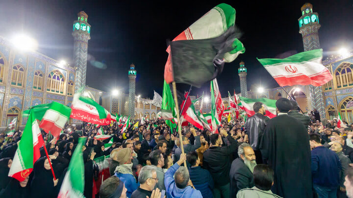 تجمعی دیگر در سی و هفتمین شب جنگ رمضان در نجف ایران؛