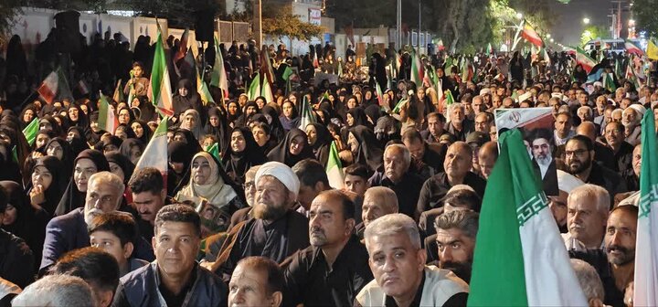 تصاویر/ جیرفتی ها در خط مقدم حماسه خیابان در شب سی و هفتم