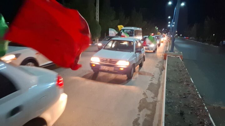 تصاویر/ امینشهری ها در خط مقدم حماسه خیابان در شب سی و هفتم