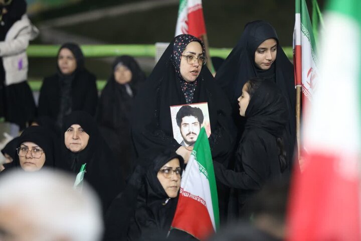 تصاویر/ رفسنجانی ها در خط مقدم حماسه خیابان در شب سی و هفتم
