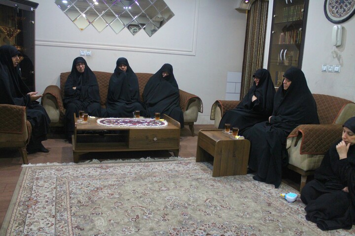 تصاویر/ دیدار مدیر و معاونان حوزه علمیه خواهران استان کرمان با خانواده شهید اقتدار وطن علی حجار