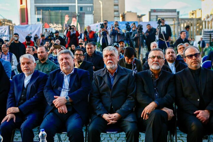 تصاویر/ مراسم چهلم کودکان شهید میناب با عنوان سین هشتم