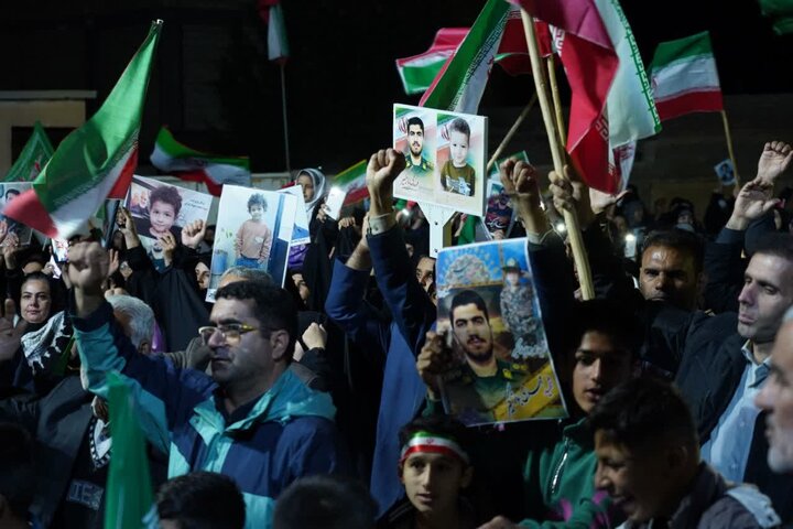 تصاویر/اجتماع عشایر عزادار رهبر شهید و مراسم بیعت با سومین رهبر انقلاب اسلامی در روستای انگز خرم آباد