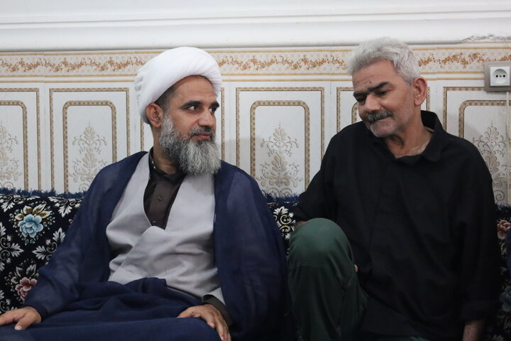 تصاویر/دیدار مدیر حوزه علمیه استان هرمزگان با خانواده شهید پاسدار سعید حجت آبادی