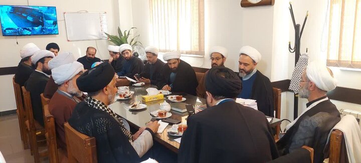 تصاویر / هم اندیشی گروه جهادی طلاب بهشهر با موضوع بزرگداشت اربعین شهادت رهبر معظم انقلاب
