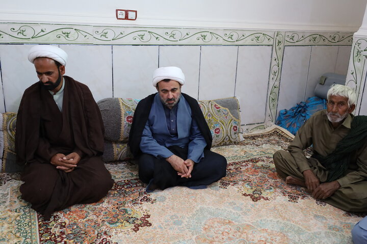 تصاویر/ دلجویی از خانواده شهید روحانی حجت الاسلام حسین عبداللهی در شهرستان دلگان